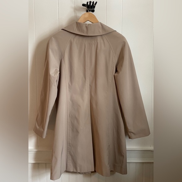 London Fog Small women’s Y2K tan trench coat - Picture 6 of 6